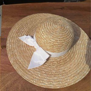 Janie and Jack infant (6m) sun hat (in excellent condition)